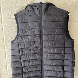 NWOT H&M Men’s Vest